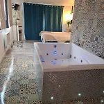 L'appar Du Grand Bois - Jacuzzi - Soucelles