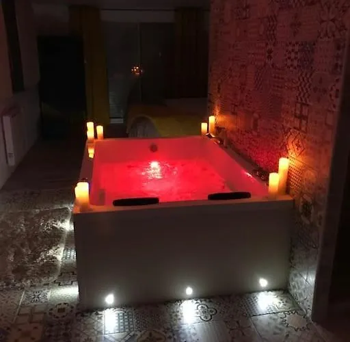 L'appar Du Grand Bois - Jacuzzi - * Soucelles